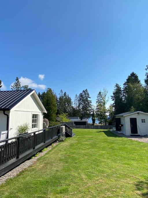 Mysigt Hus Naera Hav Och Skog Pa Haerliga Alnoe *